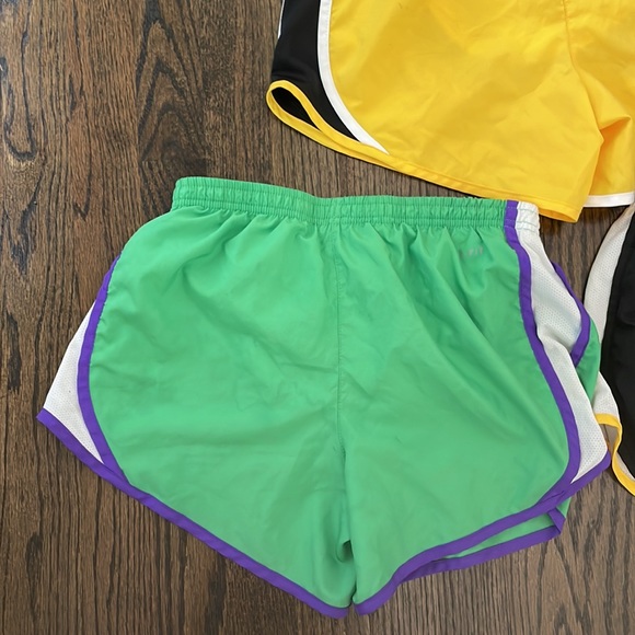 Set of 3 Nike running shorts size Girls L. Minor wear on all 3. - Picture 6 of 10